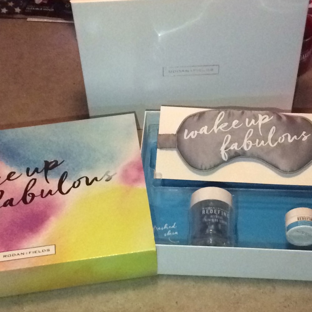 Rodan + Fields gift set - Picture 7 of 8
